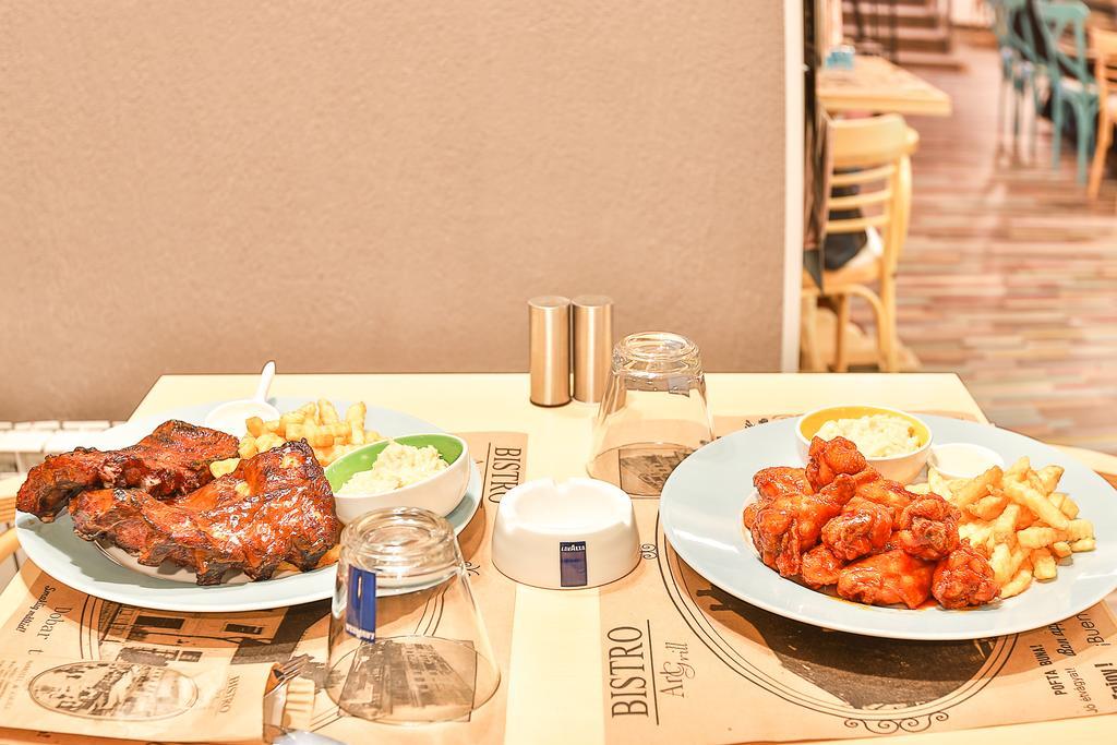 Artmotel & Bistro ฮาเซก ภายนอก รูปภาพ
