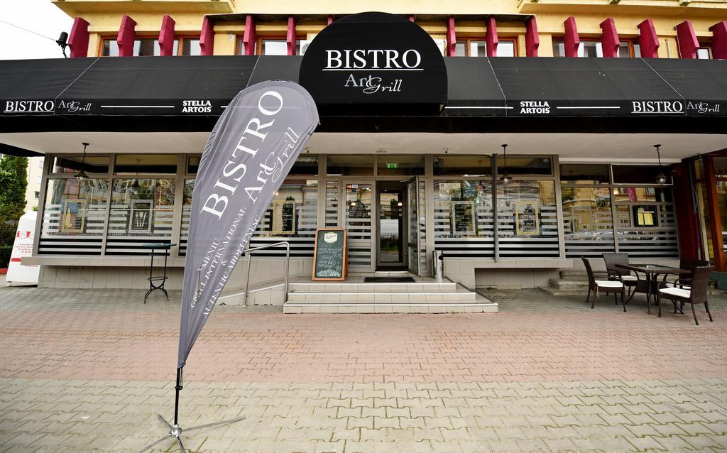Artmotel & Bistro ฮาเซก ภายนอก รูปภาพ
